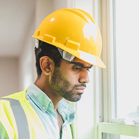 Sobre Nosotros worker 3